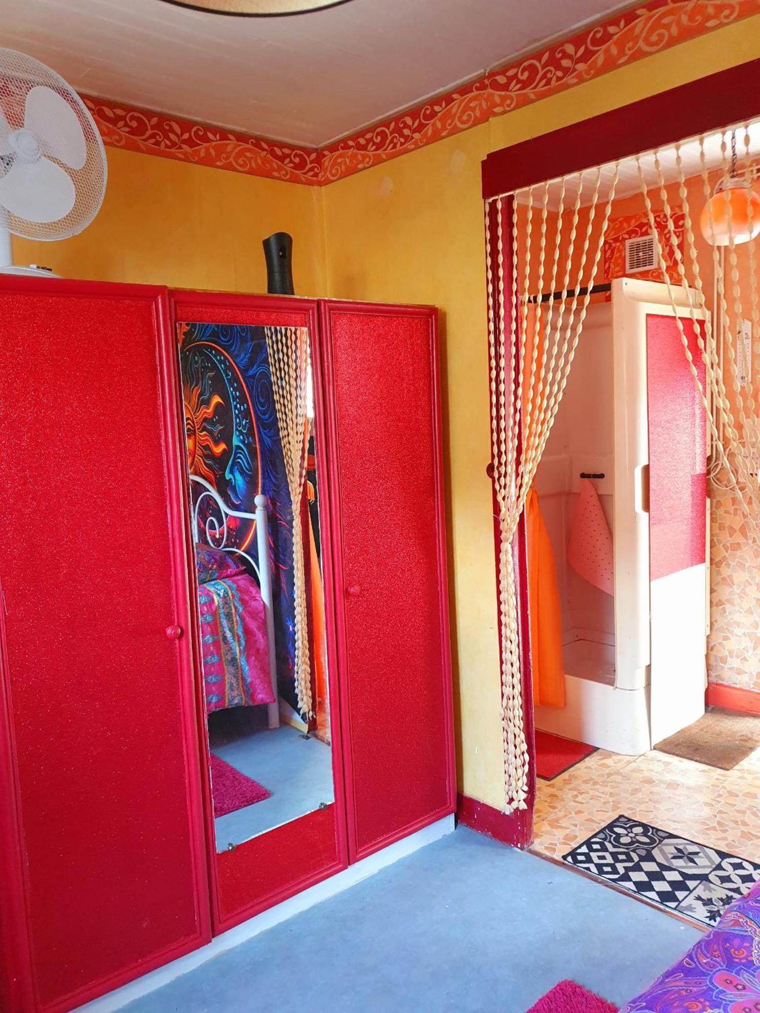 Bed And Breakfast Les Roses Multicolores Du 47 Fumel Екстериор снимка
