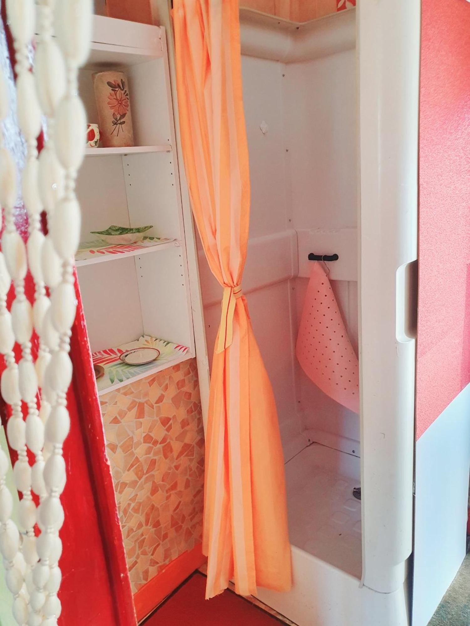 Bed And Breakfast Les Roses Multicolores Du 47 Fumel Екстериор снимка
