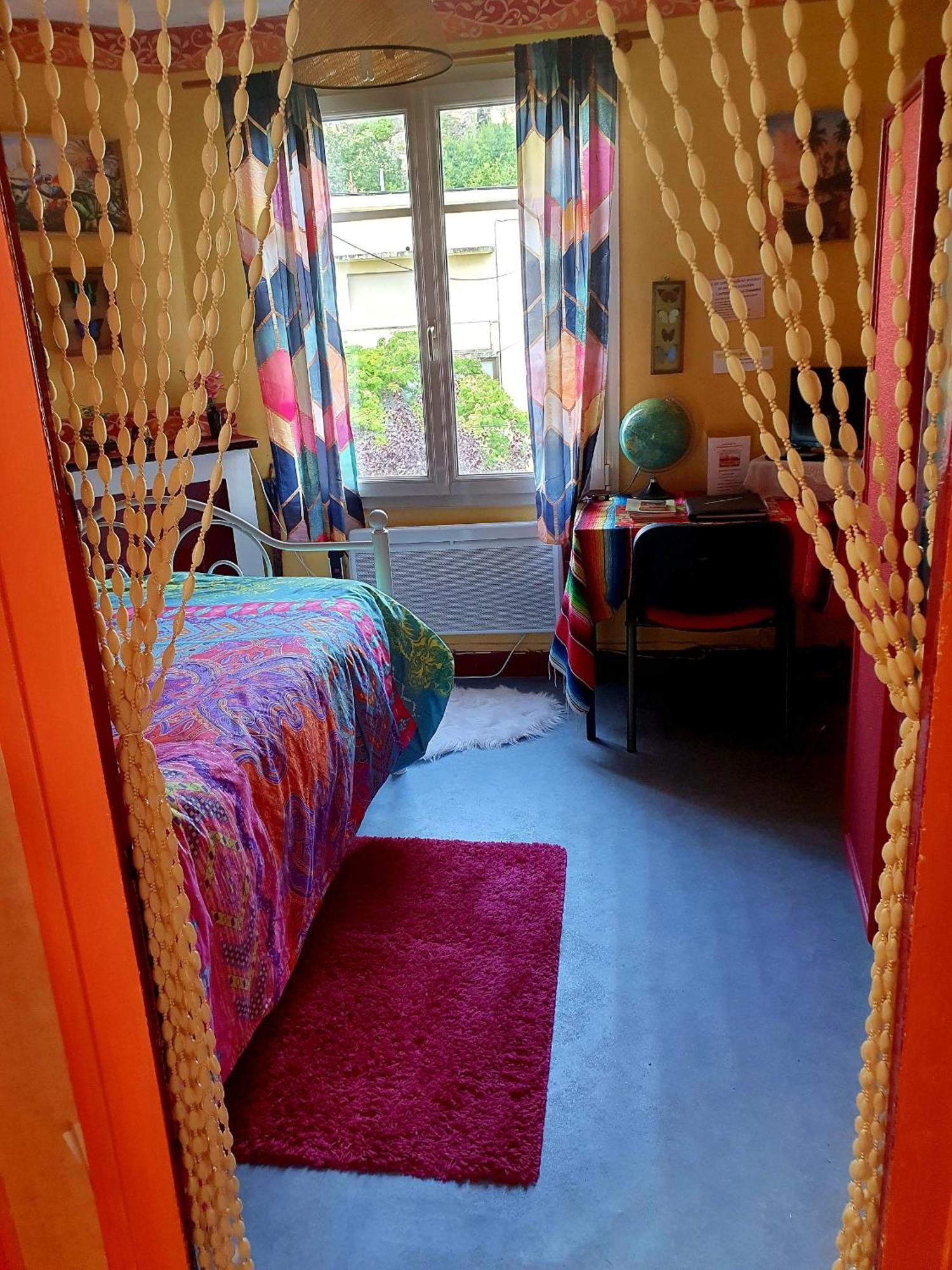 Bed And Breakfast Les Roses Multicolores Du 47 Fumel Екстериор снимка